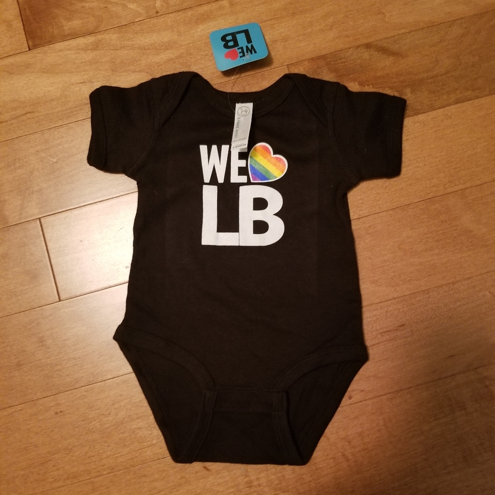 NWT Black We love Long Beach Onesie - 6 months